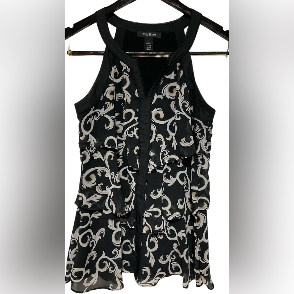 White House Black Market Ruffled Sleeveless Blouse In Women’s Size S